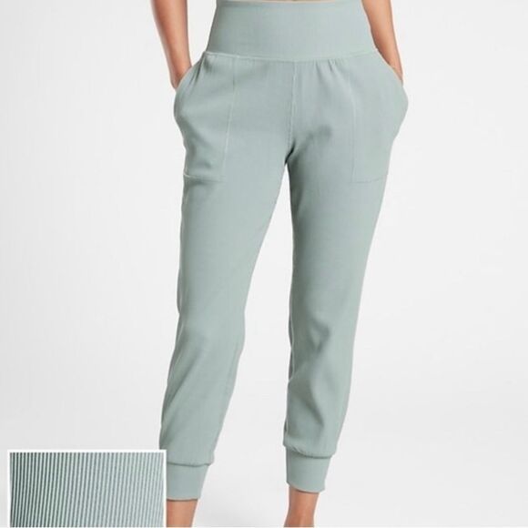 Athleta Sage Green Salutation Rib Jogger Size Small - Picture 1 of 16